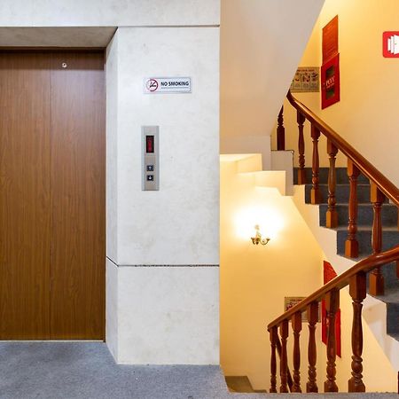 Reddoorz Ura Hotel Hung Phuoc 4 Ho Chi Minh City Bagian luar foto